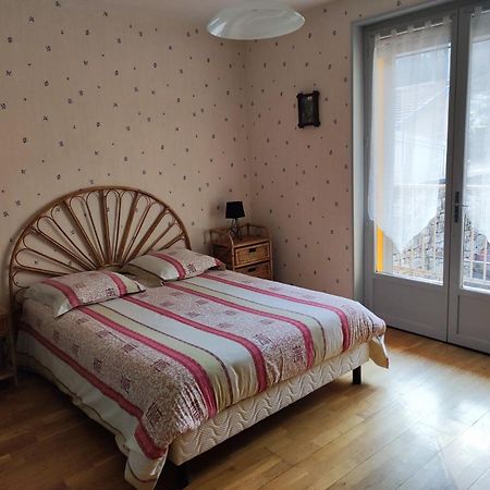 Residence L'Alexandra 2 Etoiles Бурбон-ле-Ба Екстериор снимка