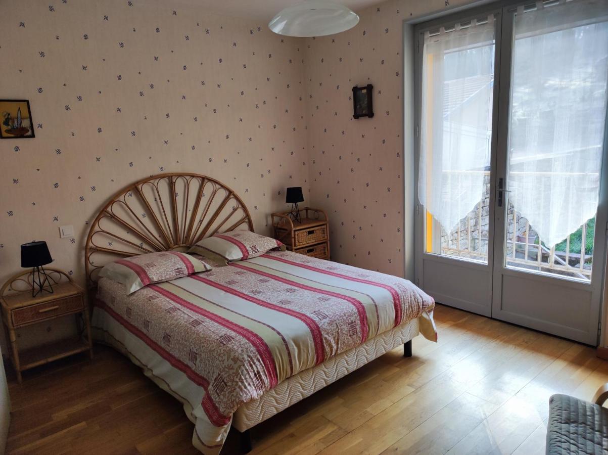 Residence L'Alexandra 2 Etoiles Бурбон-ле-Ба Екстериор снимка
