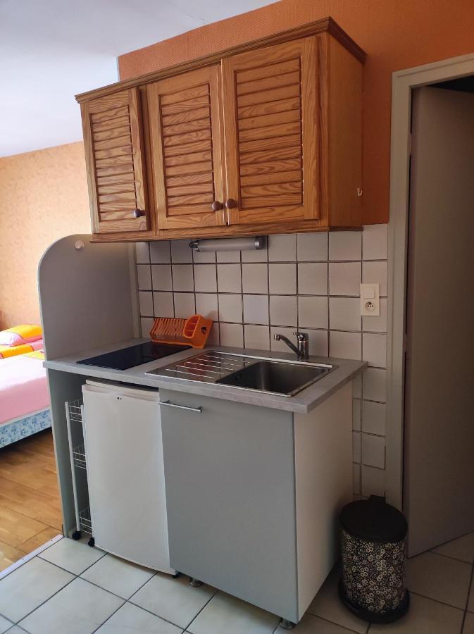 Residence L'Alexandra 2 Etoiles Бурбон-ле-Ба Екстериор снимка