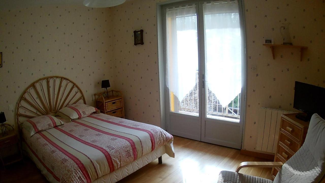 Residence L'Alexandra 2 Etoiles Бурбон-ле-Ба Екстериор снимка