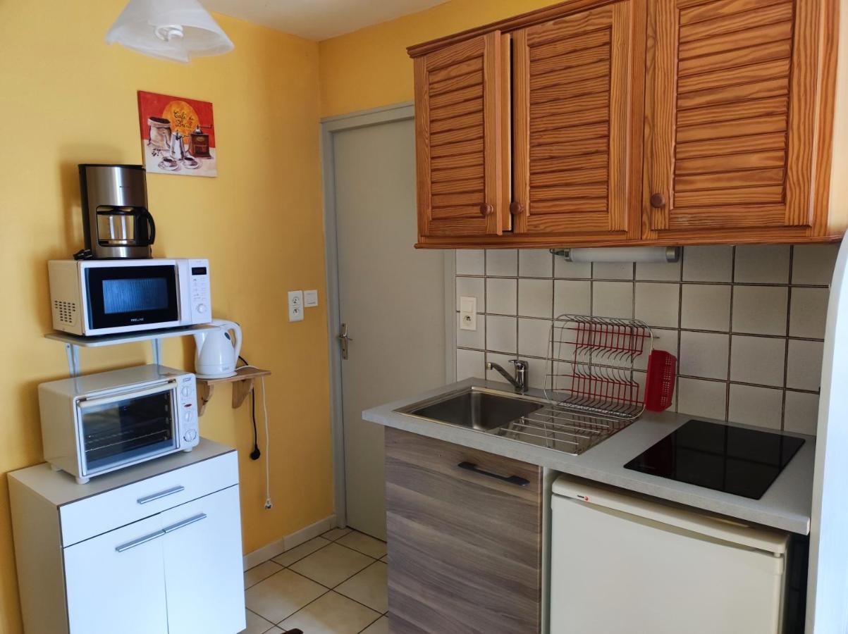 Residence L'Alexandra 2 Etoiles Бурбон-ле-Ба Екстериор снимка