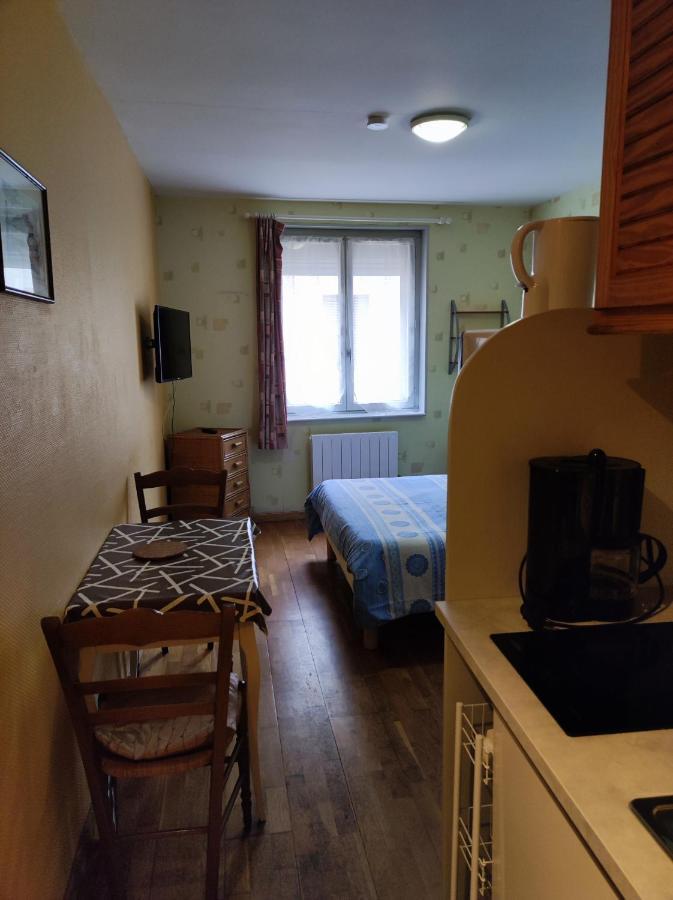 Residence L'Alexandra 2 Etoiles Бурбон-ле-Ба Екстериор снимка